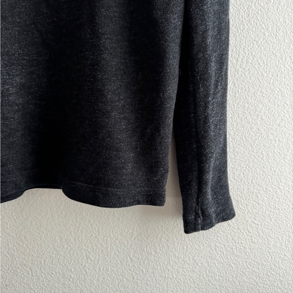 James Perse Vneck Black Long Sleeve Shirt Size 2 (Medium) - Picture 3 of 9